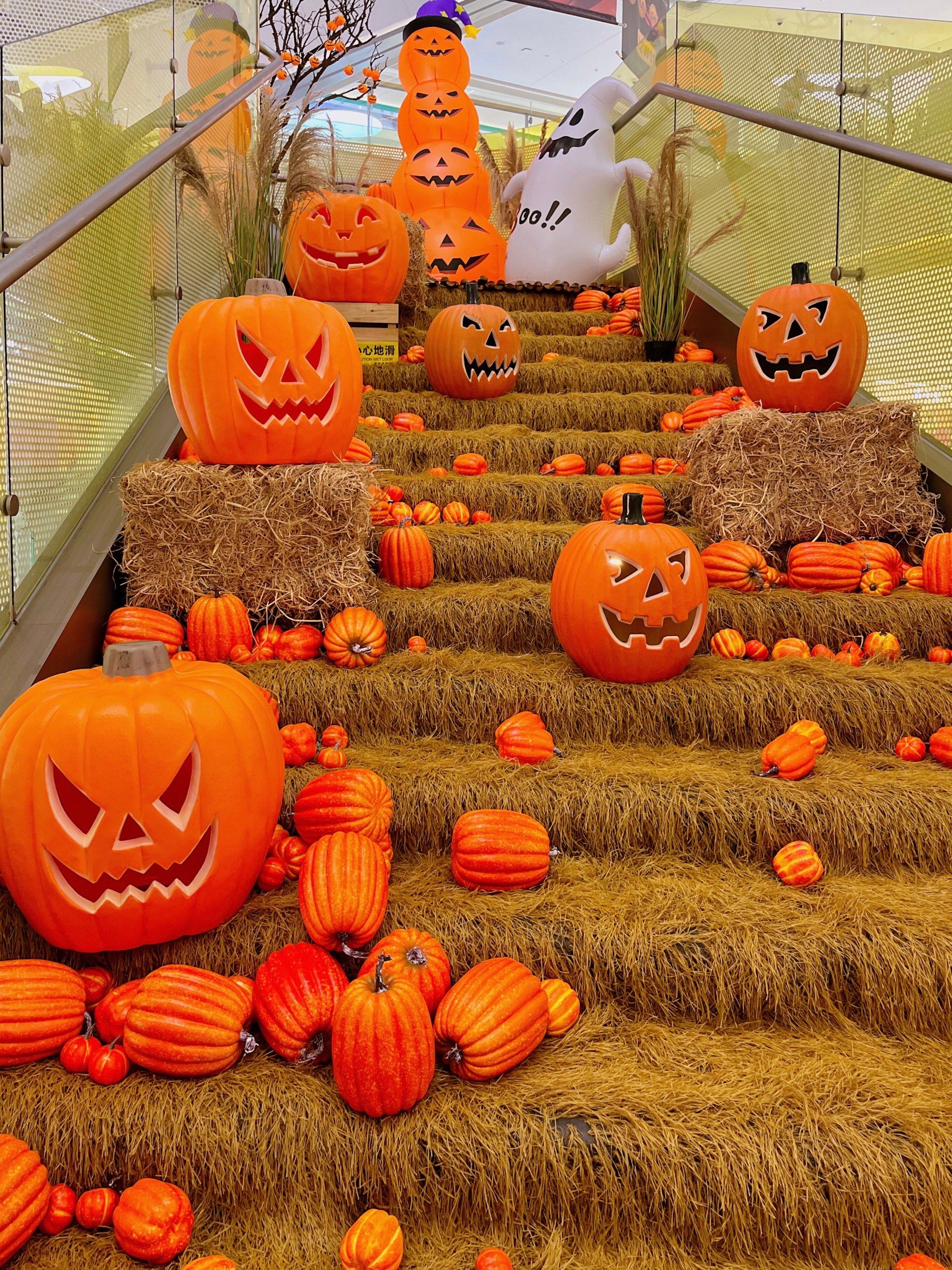 万圣节的仁恒梦中心南瓜灯楼梯🎃