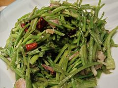 水性杨花炒椒-蔼若春.传承云南菜(金碧公园店)