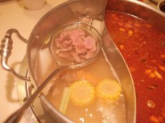-左庭右院鲜牛肉火锅(浦江欢乐颂店)