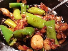 石锅杭椒牛蛙-桂满陇天书(南京德基旗舰店)