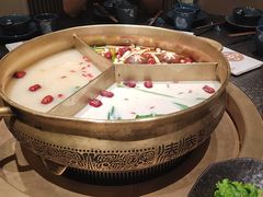 -湊湊火锅·茶憩(打浦桥日月光店)