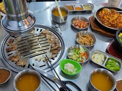 -韩九点烤肉(大学城店)