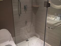 -上海中航虹桥机场泊悦酒店