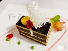 -塞纳河法国餐厅(意式风情街店)