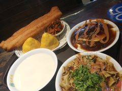 -天津乾毓德饭庄·清真传统炒菜·海鲜烧烤(咸阳路店)