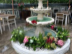 -Mark&Mars Restaurant