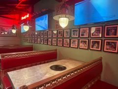 卡座-沪小胖小龙虾(淮海中路旗舰店)