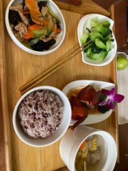 -卓玥国际月子会所(罗山路店)