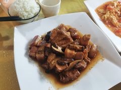红烧农家土猪肉-火烈鸟餐厅