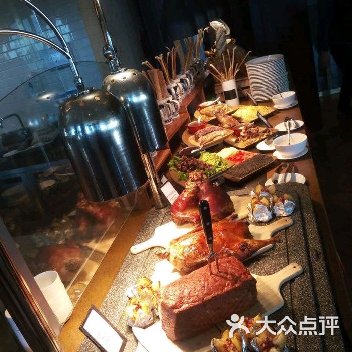烟台金海岸希尔顿酒店开自助餐厅