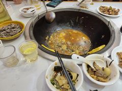 -鲁员外地锅鸡地锅鱼(古墩路店)