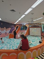 -孩子王童乐园(广州萝岗万达店)