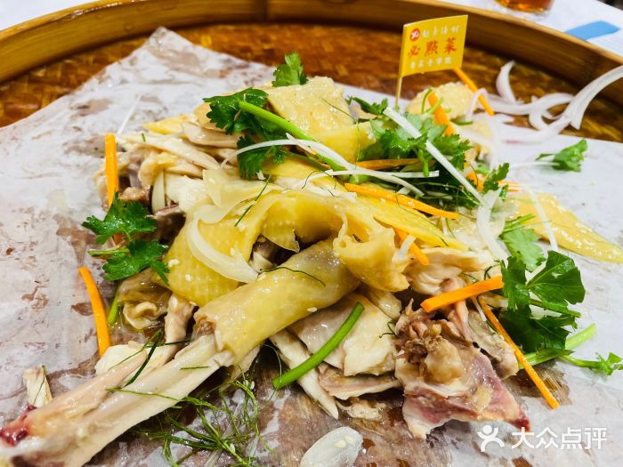 越秀渔村·35年老字号(盘福路店)风山水起捞鸡图片