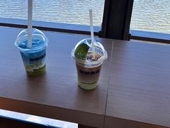 -抱抱地球咖啡馆(国家海洋博物馆店)