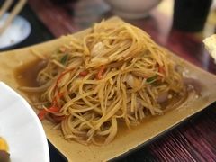 -萨宁音登锡伯风味餐厅(一楼店)