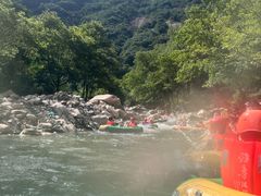 -雅鲁激流探险漂流