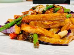 长豆角烧茄子-壹零捌道·北京烤鸭(车公庄店)