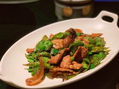 苹果猪肉皱皮椒炒海参-炳胜品味(海印总店)