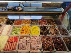 自助取餐区-崖口煲仔饭
