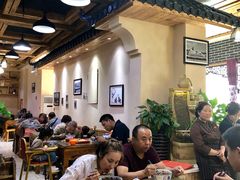 大堂-伊穆祥牛肉面总店·清真