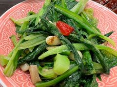 生炒油麦菜-九龙茶记·粤式餐厅融合菜(鹭江店)