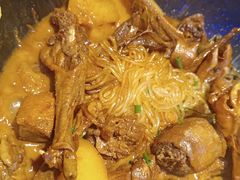 -鱼窝棚柴火铁锅炖(富山屯店)