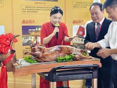 -南方毅源大酒店(广州番禺长隆南村万博地铁站店)