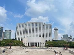 -人民广场