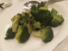 清炒西兰花-新加坡海鲜共和(名胜世界圣淘沙海滨坊)