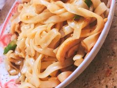 鸡丝炒河粉-沙溪兄茶餐厅
