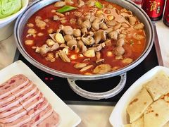 -彭记铁锅肥肠(东四总店)