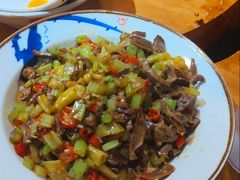 -琥珀老六龙虾(四里河店)
