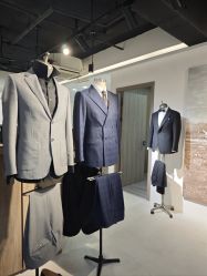点击看大图 -钴蓝西服定制·男士礼服租赁(鄞州店)