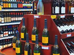 -佳品超市(三亚华庭店)