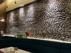 -普朗姆生蚝牛排馆 The Plump Oyster(成都摩方购物中心店)