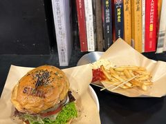 -shark burger·鲨鱼汉堡(交子大道店)