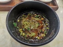 麻辣哨子面-乡党臊子面(丰庆公园店)