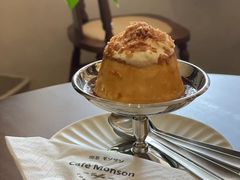 -Café Monson