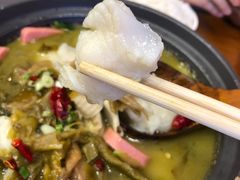 -周鱼小馆石锅酸菜鱼(活力汇店)