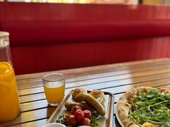 -城市大道红炉披萨烘焙坊