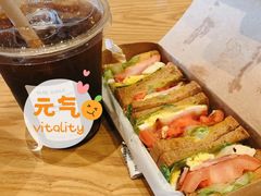 -星巴克(成都东站店)