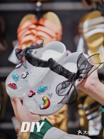 快看！为何今夏火遍全网的是Crocs智必星？