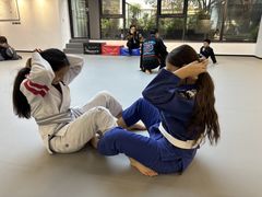 -EFL巴西柔术·综合格斗·泰拳·少儿体能训练(虹桥德必馆)
