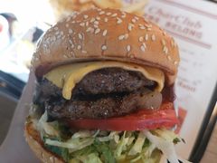 -The Habit Burger Grill 哈比特汉堡(复兴soho店)
