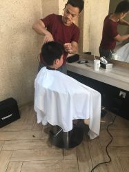 点击看大图 儿童理发-A HAIR SALON