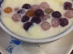 彩色丸子双皮奶-民信老铺(东方广场店)