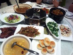 -鑫皇朝酒店(建设一路店)