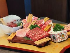 -铭牛烧肉·和牛海鲜自助(高新月牙湖店)