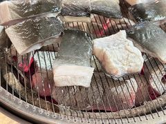 -围炉肉舍丹东海鲜烤肉·烤活鳗(步行街店)