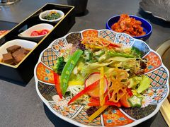 -铭牛烧肉·和牛海鲜自助(高新月牙湖店)